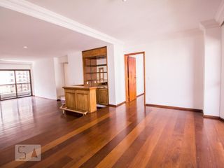 Apartamento à venda, com 435 m², 3 quartos e 2 vagas