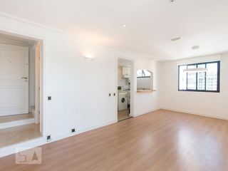 Compra apartamento no Itaim Bibi. 2 quartos, varanda, academia e piscina no condomínio. — foto 1