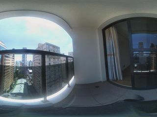 Compra apartamento no Itaim Bibi. 2 quartos, varanda, academia e piscina no condomínio. — foto 2