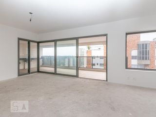 Comprar apartamento em Campo Belo com 3 quartos, varanda gourmet e academia no condomínio.
