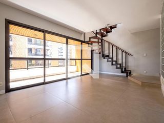 Apartamento à venda, com 335 m², 3 quartos e 4 vagas — foto 1