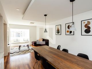 Apartamento mobiliado à venda no Itaim Bibi, com 3 quartos. Ótima oportunidade para comprar seu imóvel em São Paulo.