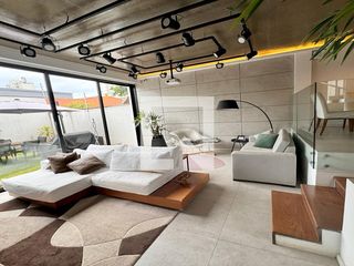 Casa mobiliada para comprar no Jardim Aeroporto, com 3 quartos (1 suíte). Aceita pets. Não perca essa oportunidade de compra!
