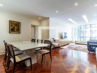 Apartamento à venda, com 133 m², 2 quartos e 1 vaga