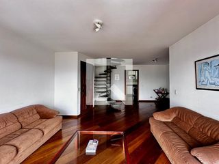 Apartamento no Brooklin, 3 quartos, 1 suíte, varanda gourmet, piscina e academia. Oportunidades de compra disponíveis!