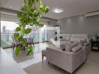 Apartamento mobiliado à venda no Brooklin, com 2 quartos, piscina e varanda gourmet. Compra ideal para você!