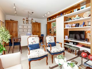 Compra apartamento em Campo Belo com varanda, 3 quartos, ótima localização. — foto 2