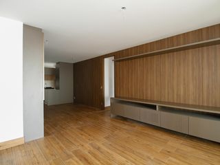 Compra apartamento com 3 quartos e churrasqueira no condomínio.