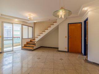 Comprar apartamento com 3 quartos e academia no condomínio.