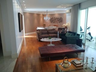 Apartamento à venda, com 259 m², 3 quartos e 4 vagas
