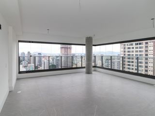 Compra apartamento em Perdizes: piscina, 2 quartos, closet.
