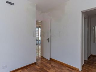 Apartamento mobiliado com varanda e 2 suítes. Academia no condomínio. Ideal para comprar. — foto 1