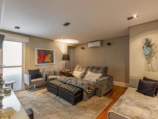 Apartamento à venda, com 240 m², 4 quartos e 4 vagas
