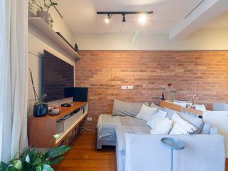 Comprar apartamento mobiliado com 2 quartos e piscina no condomínio. — foto 2