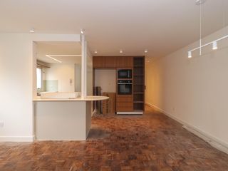 Comprar apartamento no Jardim Paulista com 2 quartos.