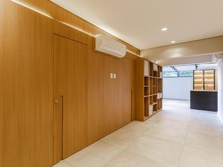 Venda de apartamento com 2 suítes, piscina no condomínio e garden.