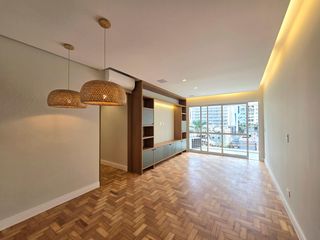 Compra apartamento Itaim Bibi: 2 quartos, varanda.