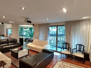 Apartamento à venda, com 294 m², 4 quartos e 3 vagas