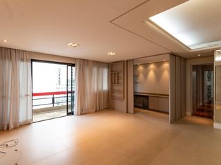Compra apartamento em Pompeia, 3 quartos, 1 suíte, varanda, aceita pets.