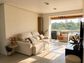Apartamento na Vila Anglo Brasileira com 3 quartos, sendo 1 suíte, varanda e academia no condomínio. Compra ideal!
