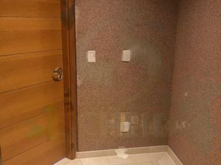 Apartamento mobiliado na Vila Mariana com 4 suítes, academia e piscina no condomínio. Ideal para comprar.