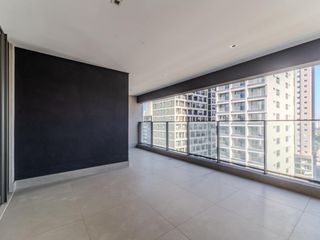 Apartamento para comprar com 3 suítes, piscina e churrasqueira no condomínio, mobiliado.