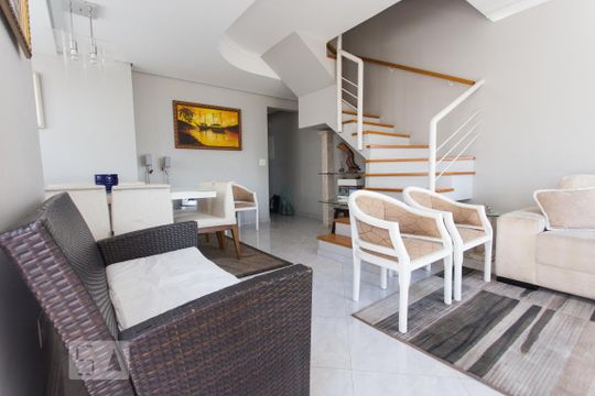 Compra apartamento mobiliado na Bela Vista com 3 quartos, churrasqueira e piscina no condomínio. — Sala