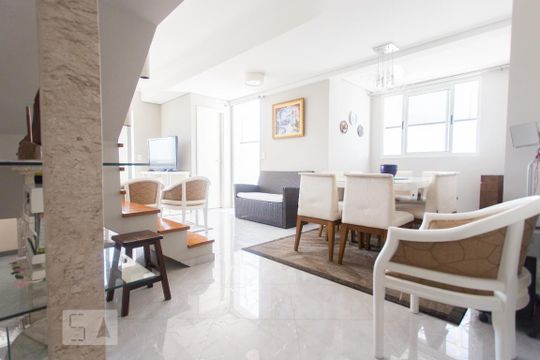 Compra apartamento mobiliado na Bela Vista com 3 quartos, churrasqueira e piscina no condomínio. — Sala