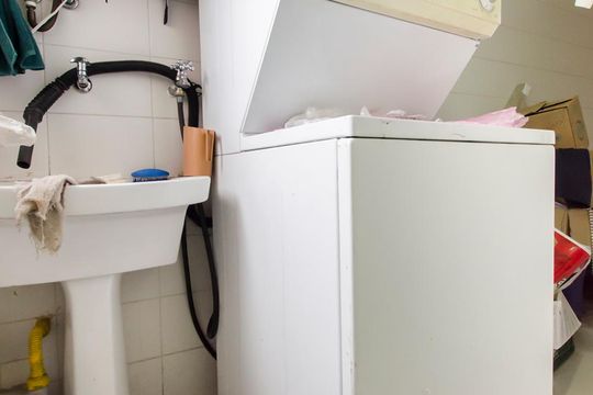 Comprar apartamento no Parque Colonial com 3 quartos, churrasqueira e piscina no condomínio. — Área de serviço