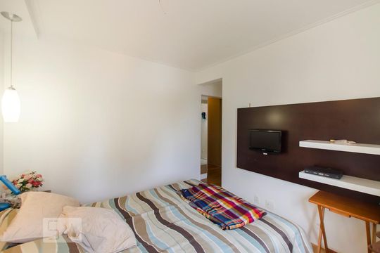 Comprar apartamento no Parque Colonial com 3 quartos, churrasqueira e piscina no condomínio. — Suíte 3