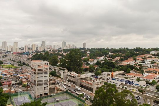 Comprar apartamento no Parque Colonial com 3 quartos, churrasqueira e piscina no condomínio. — Vista da suíte