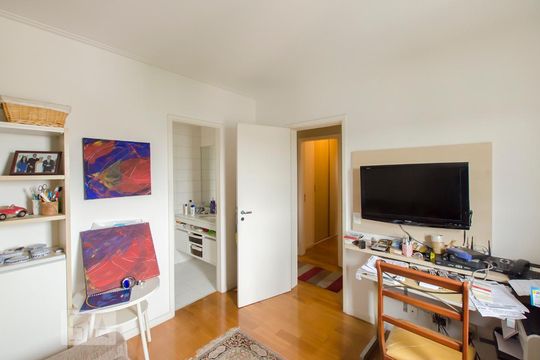 Comprar apartamento no Parque Colonial com 3 quartos, churrasqueira e piscina no condomínio. — Suíte