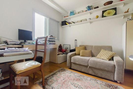 Comprar apartamento no Parque Colonial com 3 quartos, churrasqueira e piscina no condomínio. — Suíte
