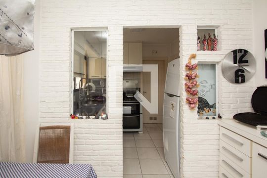 Apartamento no Itaim Bibi com 4 quartos, varanda e piscina. Excelente compra! — Cozinha