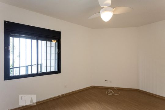 Apartamento de 4 quartos na Vila Uberabinha para compra, com churrasqueira no condomínio. — Quarto 1