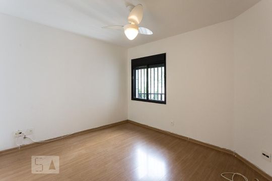 Apartamento de 4 quartos na Vila Uberabinha para compra, com churrasqueira no condomínio. — Quarto 1