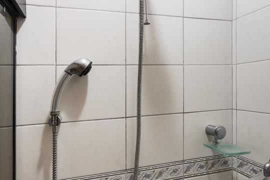 Apartamento de 4 quartos na Vila Uberabinha para compra, com churrasqueira no condomínio. — Banheiro da suíte 2