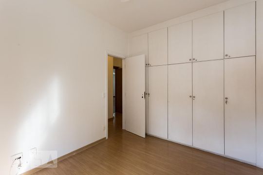 Apartamento de 4 quartos na Vila Uberabinha para compra, com churrasqueira no condomínio. — Quarto 2