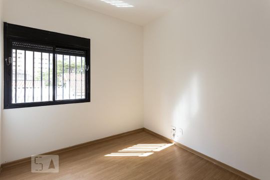 Apartamento de 4 quartos na Vila Uberabinha para compra, com churrasqueira no condomínio. — Quarto 2