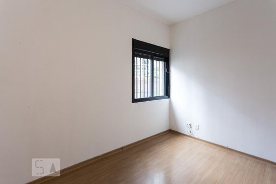 Apartamento de 4 quartos na Vila Uberabinha para compra, com churrasqueira no condomínio. — Suíte 1