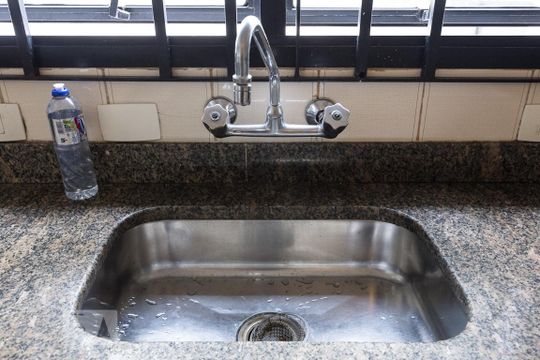 Apartamento de 4 quartos na Vila Uberabinha para compra, com churrasqueira no condomínio. — Cozinha