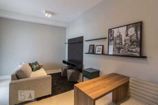 Apartamento à venda, com 141 m², 2 quartos e 2 vagas — Sala