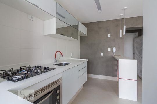 Apartamento à venda, com 141 m², 2 quartos e 2 vagas — Cozinha