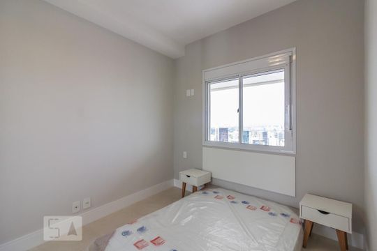 Apartamento à venda, com 141 m², 2 quartos e 2 vagas — Quarto 2 (suite)
