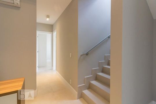 Apartamento à venda, com 141 m², 2 quartos e 2 vagas — Sala