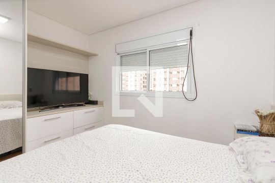 Apartamento no Jardim das Acácias com 3 quartos, varanda e academia no condomínio. Ideal para comprar. — Suíte