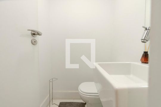 Apartamento no Jardim das Acácias com 3 quartos, varanda e academia no condomínio. Ideal para comprar. — Lavabo