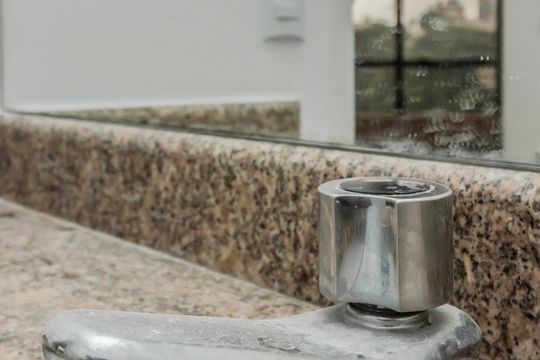 Apartamento à venda, com 350 m², 4 quartos e 4 vagas — Banheiro 1