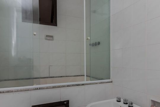 Apartamento à venda, com 350 m², 4 quartos e 4 vagas — Suíte 3