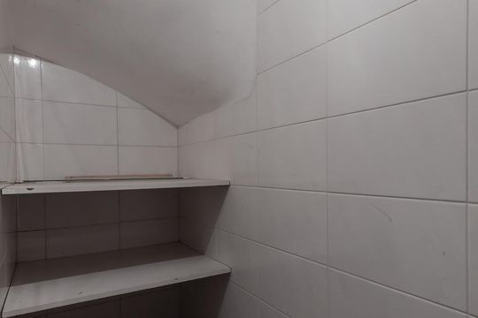 Apartamento à venda, com 350 m², 4 quartos e 4 vagas — Dispensa